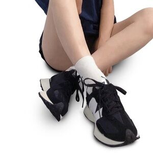 new balance 327 big kids size+1.5=womens size